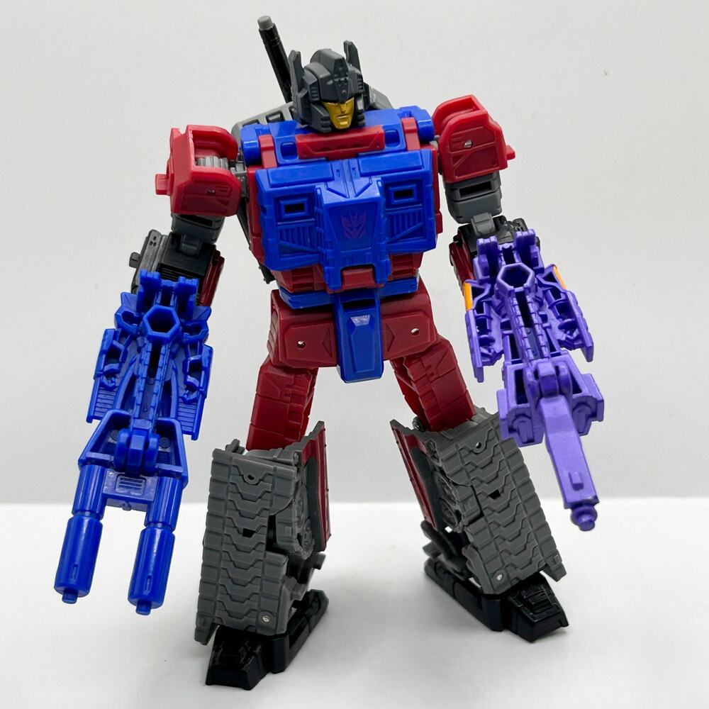 Transformers Legacy United Deluxe Class G1 Universe QUAKE Targetmaster Hasbro